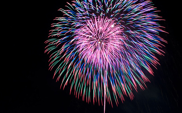 感動!夏の夜空を彩る☆夏の花火大会