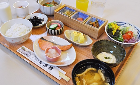 朝食一例